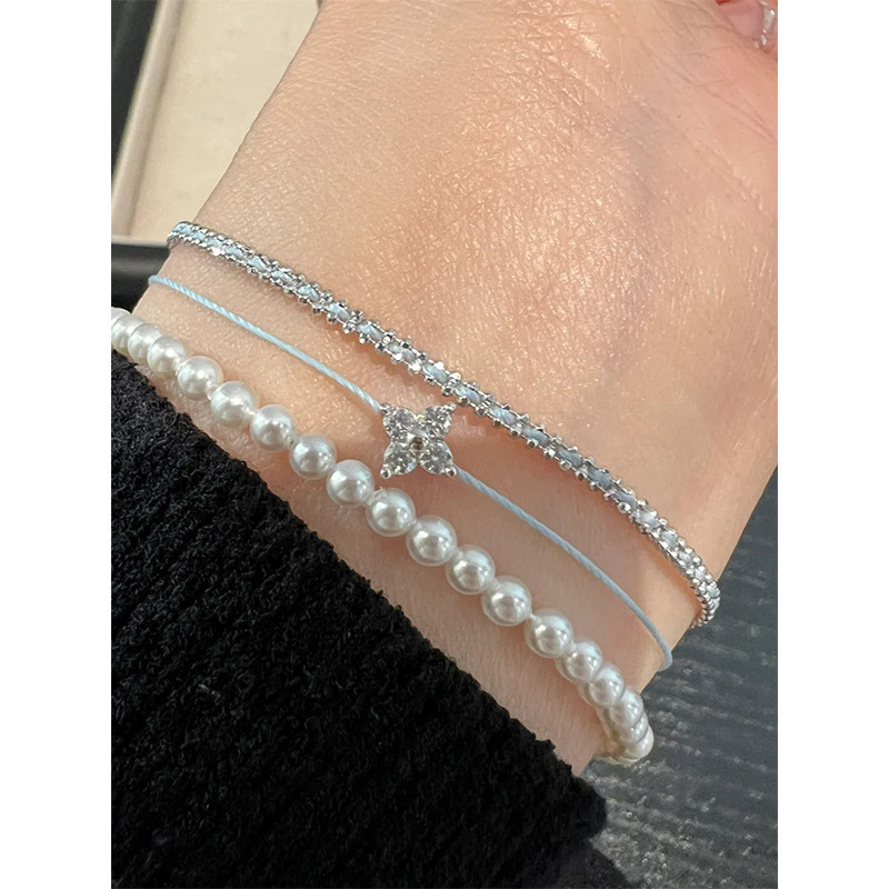 S925纯银闪钻天空蓝四叶草手链女简约小清新锆石叠戴极细叠戴手绳|undefined