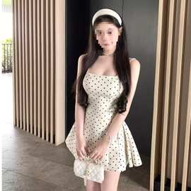 法式波点方领吊带连衣裙女夏a字裙图片色针织面料修身型有吊牌