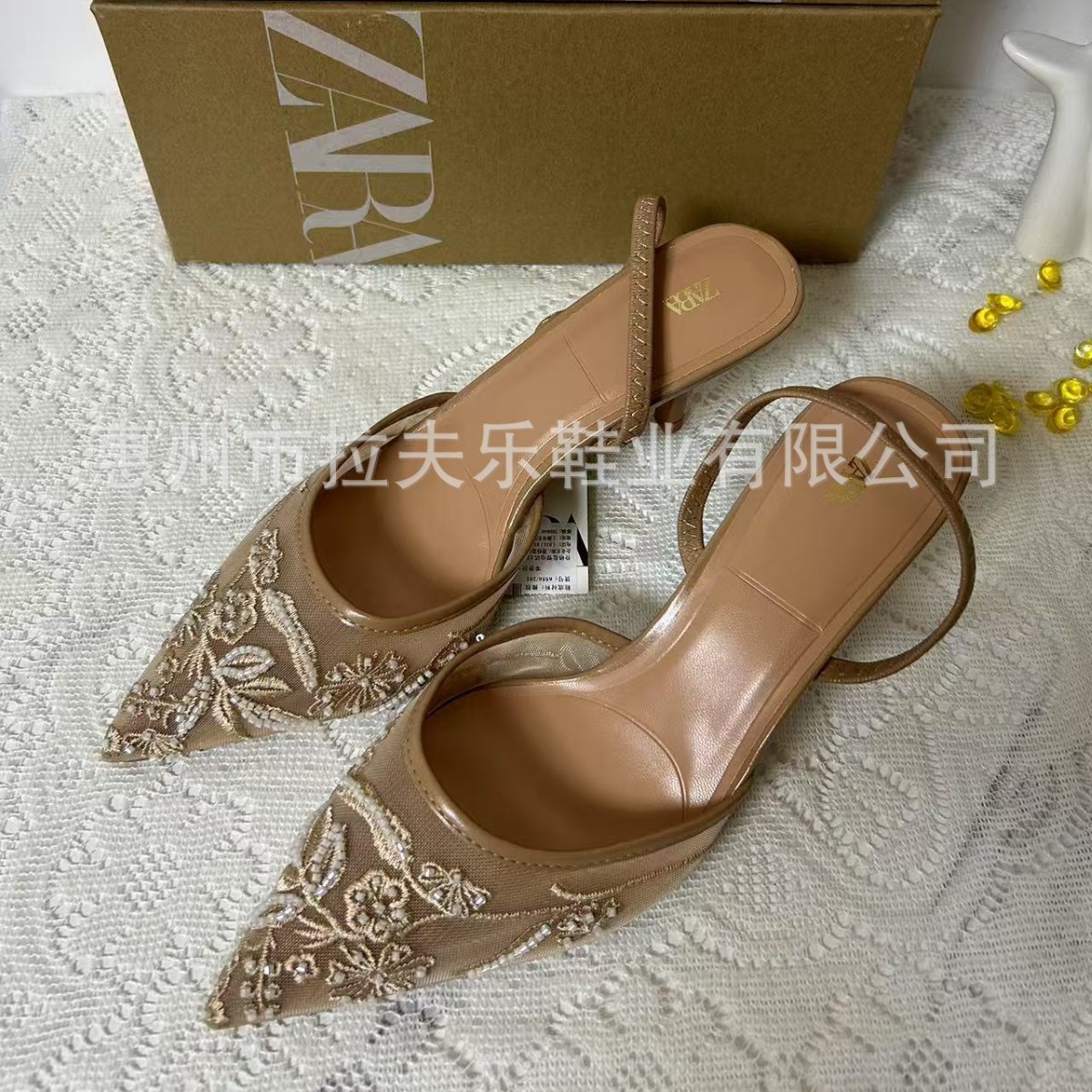 Sandalias Mules de Tacón Fino de Superfibra con Punta Fina y Bordado