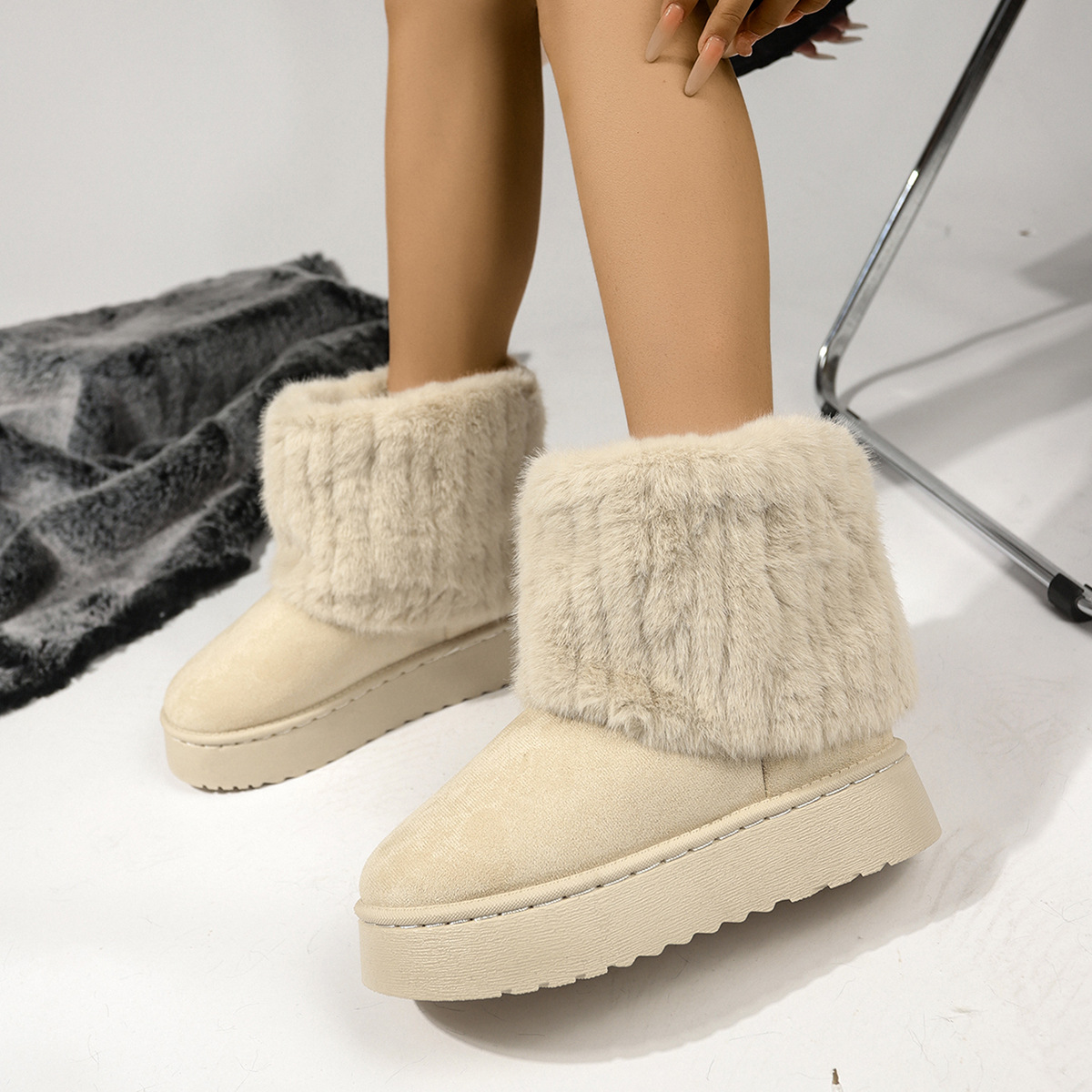 New thick bottom round head fur pants boots short Le network red casual all-match female snow boots_voghion.com
