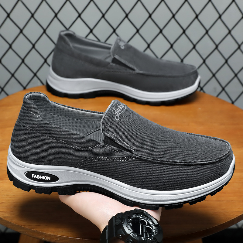 Zapatos nuevos zapatos casuales de verano para hombres, suela suave transpirable, sin pies cansados, zapatos de papá, zapatos de mezclilla para hombres