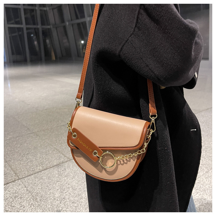 Retro Small Bag 2021 New Trendy Fashion Portable Messenger Bag Casual Shoulder Saddle Bag display picture 3