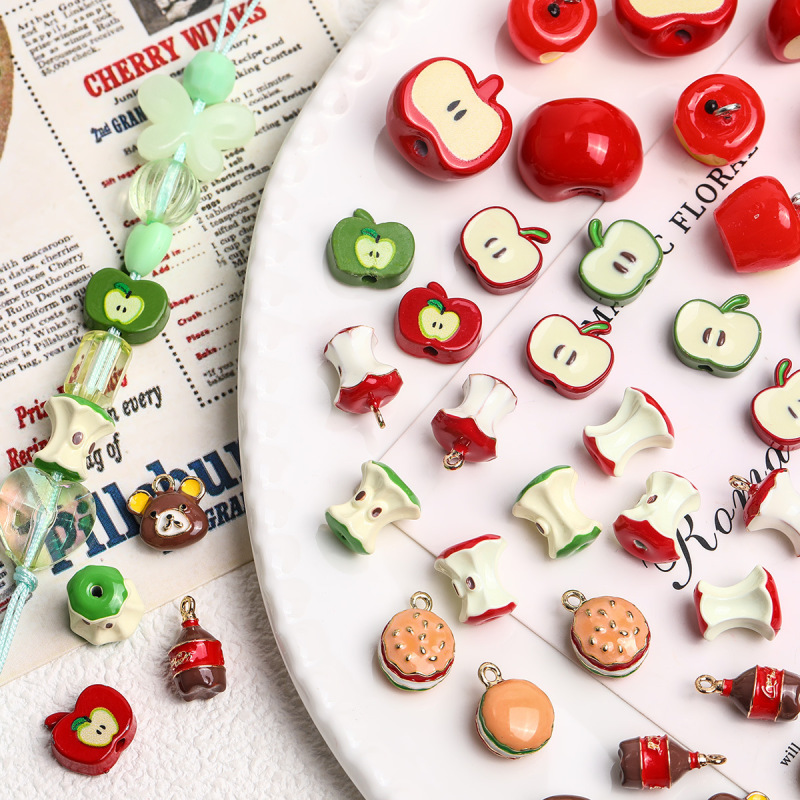 Alloy Painted Cartoon Red and Green Apple Pendant Small Charm Handmade DIY Jewelry Phone Chain Bracelet Decoration Materials