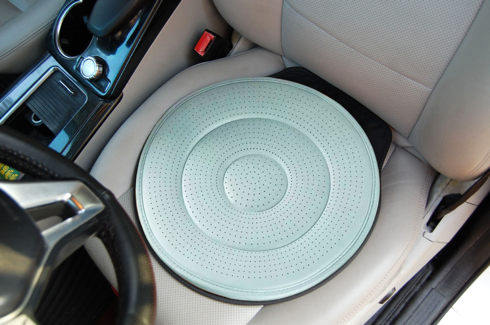 Universal 360 Rotating Car Seat Cushion for Elderly and Pregnant Women (Multi-function pad) - blue