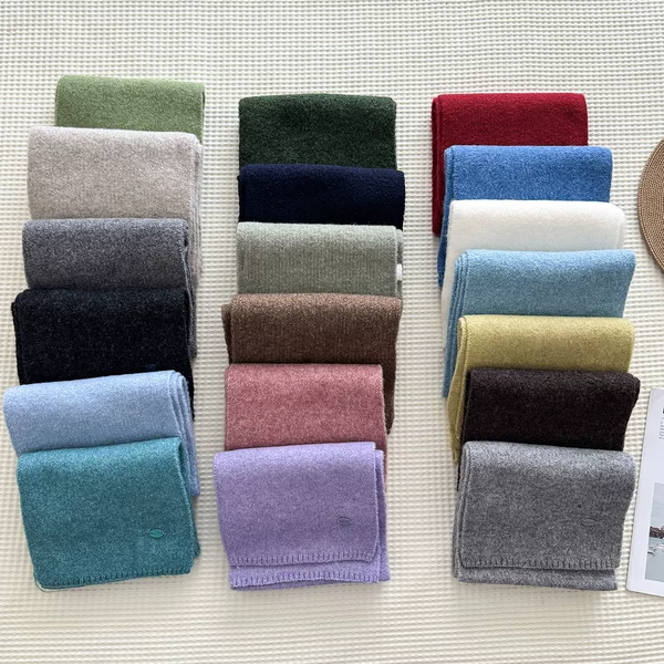Korean-style soft knitted scarf for women, autumn and winter, simple and versatile, warm neck wrap, suitable for students and couples, solid color shawl, trendy