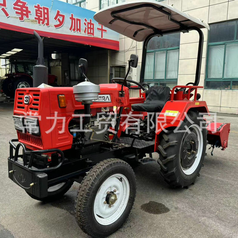 Tractor Changli CL300 Agrícola de Tipo Horizontal, Norma Nacional IV, Mediano, de Doble Propósito, de Cuatro Ruedas, de Alta Potencia para Campos de Arroz y Colinas.