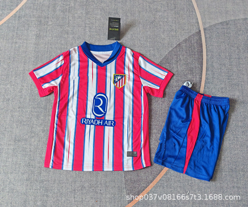 2426新シーズン子供服サッカー服皇馬ポルトガルマンチェスター・ユナイテッド熱刺バルサ・サントスの主客席|undefined