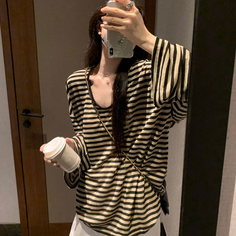 慵懒风条纹V领长袖防晒T恤女2025秋季薄款中长款宽松罩衫外搭上衣|undefined