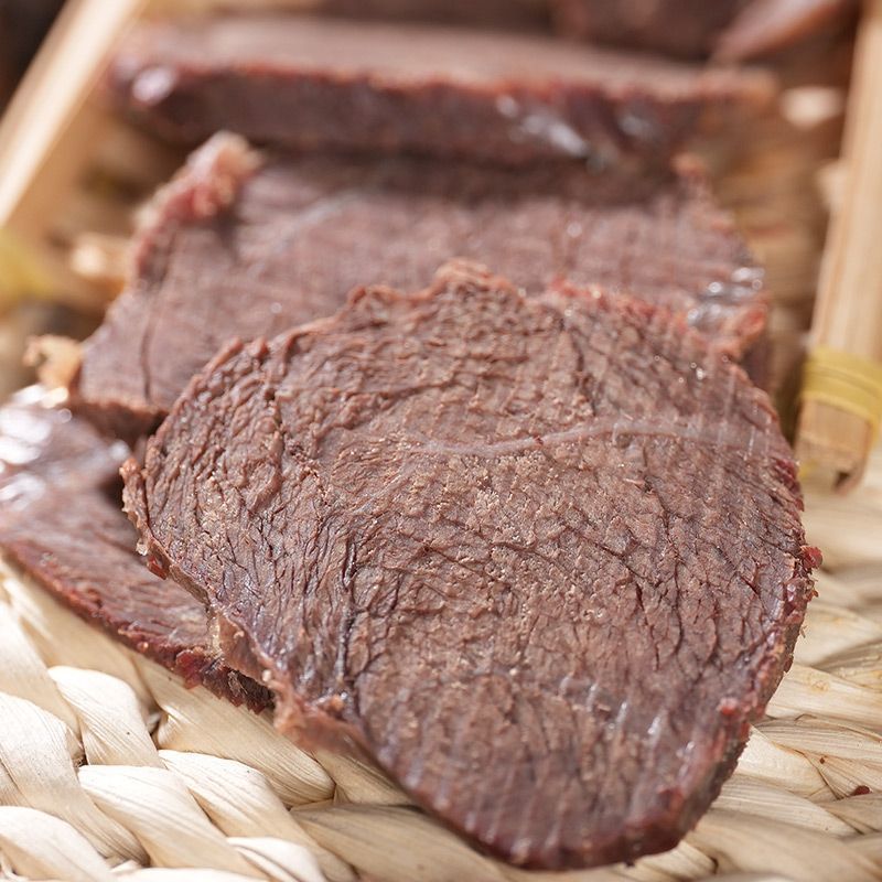 鳩ビーフジャーキー 手細切り牛肉 江西名物ソース煮込みビーフスナック 真空袋入り すぐに食べられるカレー風味バーベキュー|undefined