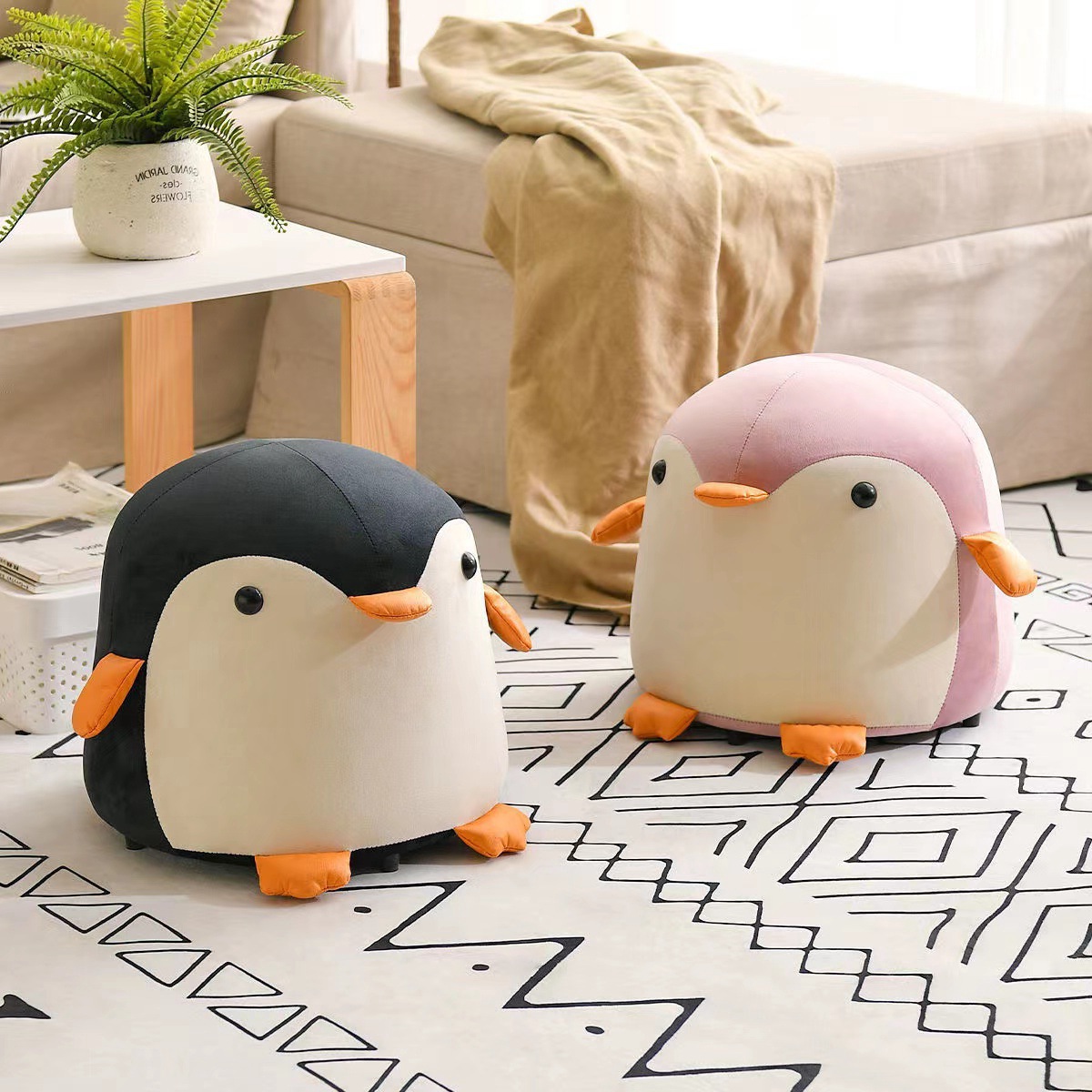 儿童卡通动物坐凳创意小企鹅凳子沙发凳脚踏儿童礼物换鞋凳矮凳