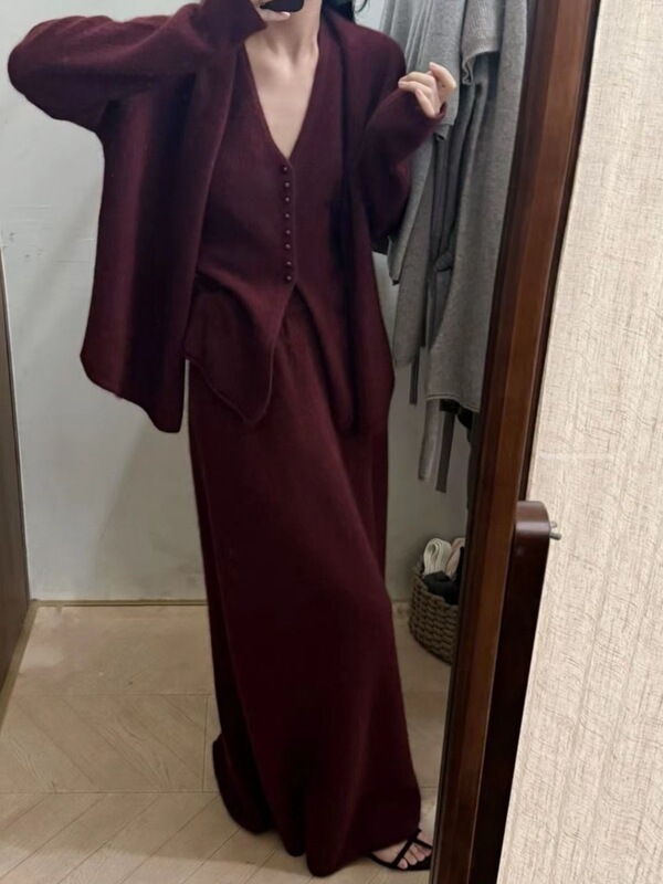 慵懒风v领针织套装女秋冬新款加厚宽松毛衣外套背心半身裙三件套|undefined