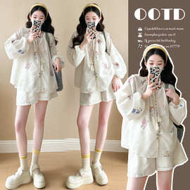 孕妇装2025新款套装法式温柔风防晒刺绣衬衫短裤小个子春夏两件套