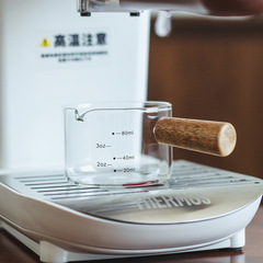 耐热玻璃奶盅木柄带刻度奶罐咖啡杯萃取刻度量杯家用烘焙牛奶杯