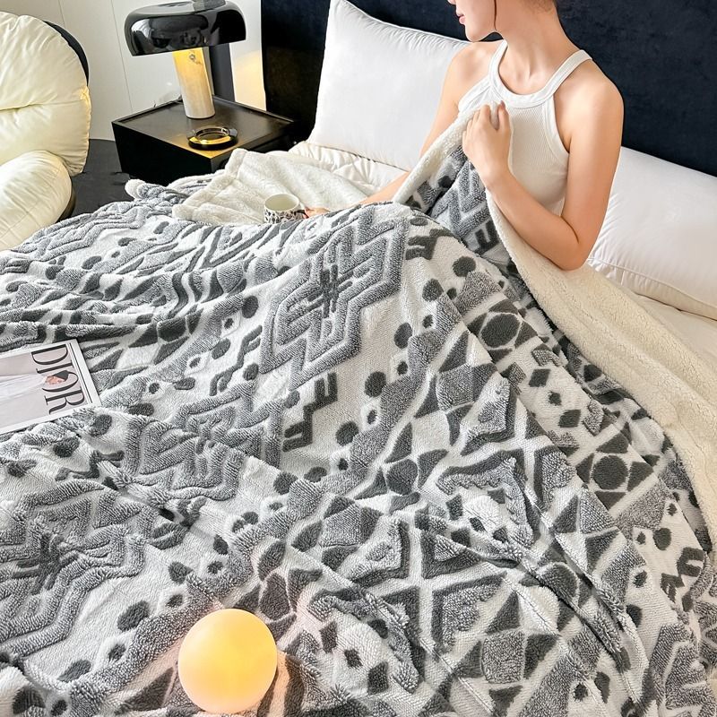 Jacquard catiónico de tres colores de doble capa de cordero manta multifoncional manta de sofá bohemio mantas de calor de bloqueo
