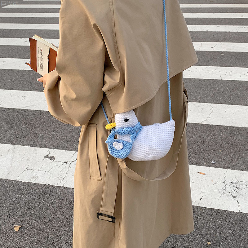 Girl's Plush Animal Cute Dumpling Shape Buckle Crossbody Bag display picture 3