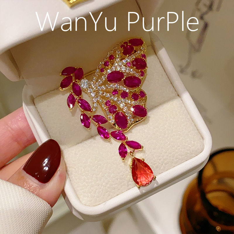 French Entry Luxury Palace Style Red Corundum Butterfly Water Drop Pendant Brooch Corsage Elegant Exquisite Suit Pin Accessories