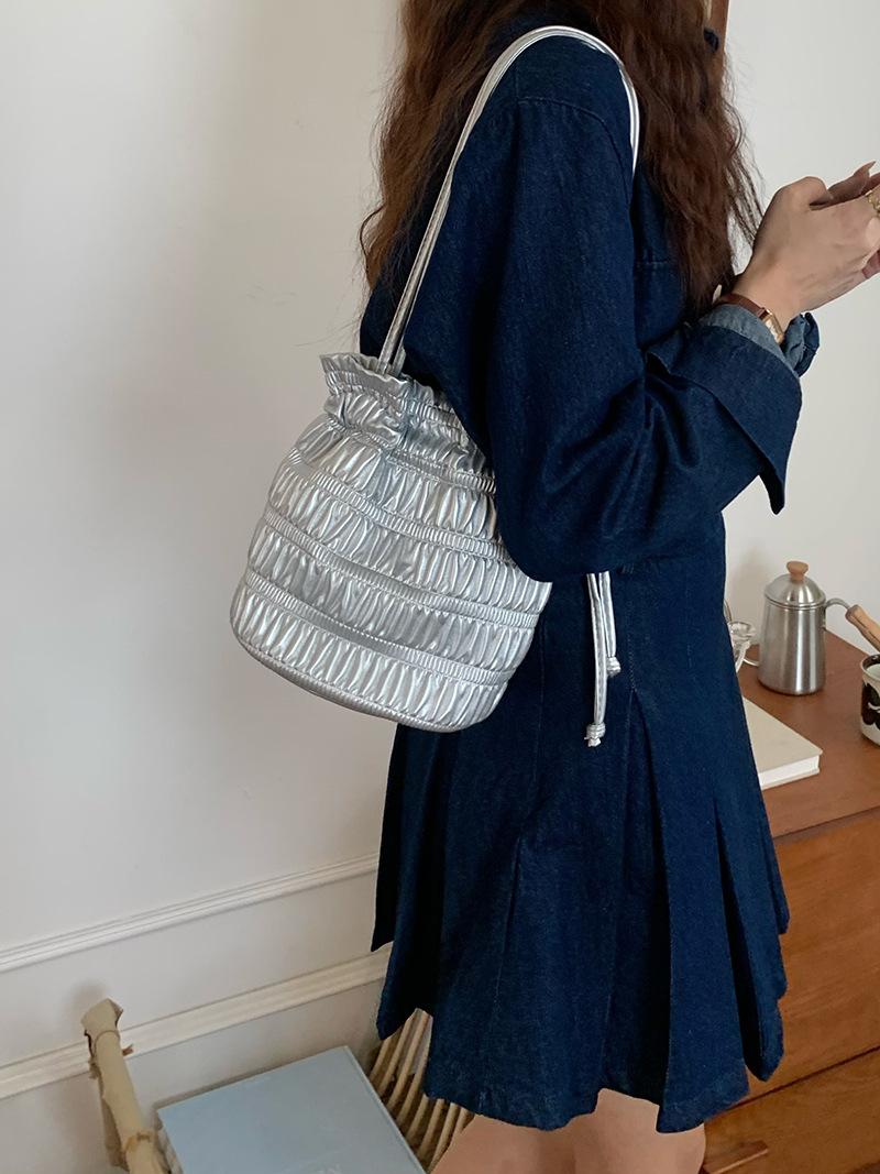 Korean INS niche design, gentle soft leather pleated drawstring bucket bag, one shoulder fashionable texture, silver_voghion.com