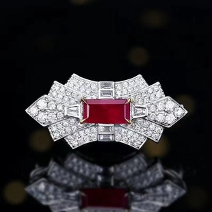 0.85 karat 18K gold Mozambique natural non-burning pigeon red ruby pendant brooch watch three