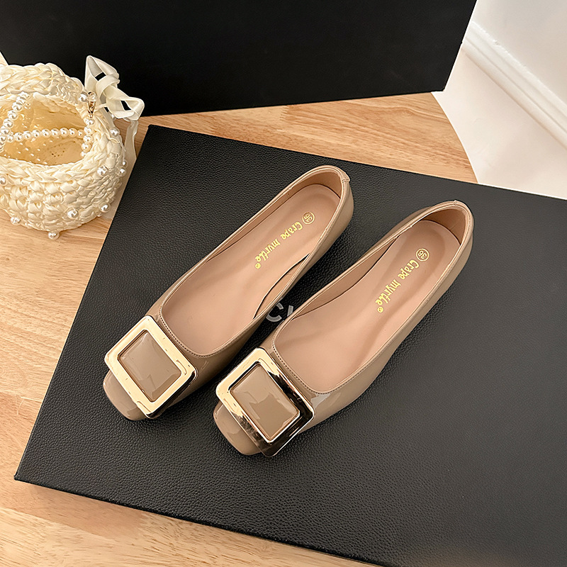 Nuevos zapatos elegante y poco profundos de primavera de la uva madre, temperamento de cabeza cuadrada delgada, zapatos de botón cuadrada para mujeres
