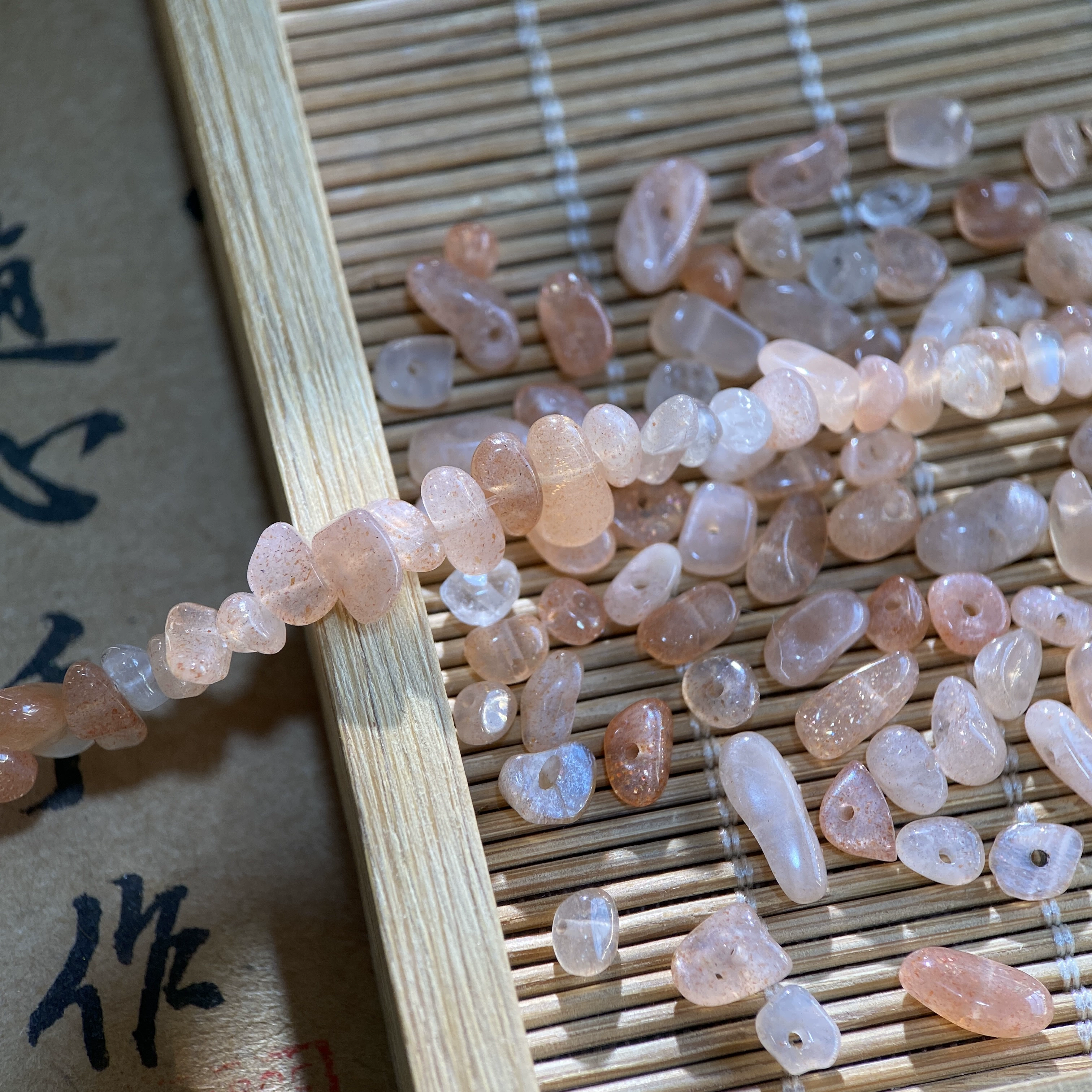 Натуральный золотой солнечный гравий 3*5 мм, свободные бусины ручной работы, бусины-нити, браслет, ожерелье, ювелирные аксессуары, материал S272