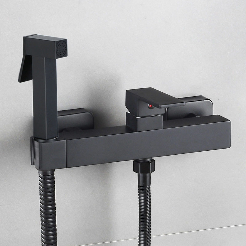 Todo el cobre cuádruple bidet grifo pistola rociadora kit de baño para mujeres inodoro de alta presión frío y caliente de una sola mano grifo complementario