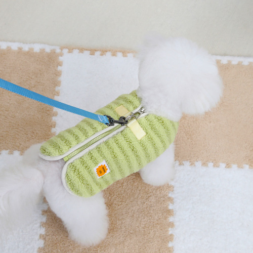 Pet clothing dog clothes cat clothes comfortable and warm small dog running water to pull vest