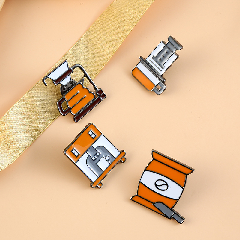 Printing Pattern Unisex Gender Classic Style Pin Printing Alloy Enamel Unisex Brooches