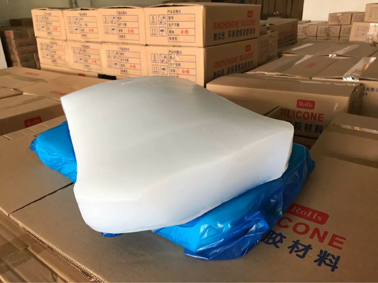 混练胶 硅胶原材料 气相胶 沉淀胶 模压硅胶 挤出硅胶 硅橡胶