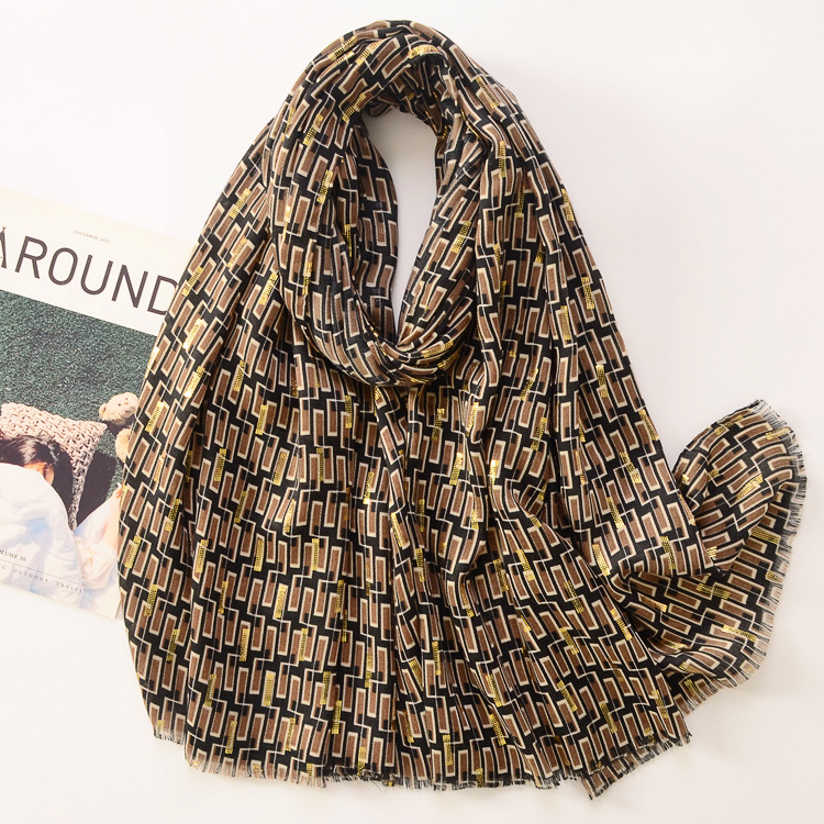 Exportación de comercio exterior suave satén algodón moda chal bronceado geométrico algodón y lino sensación bufanda de seda viajes protección solar bufanda caliente