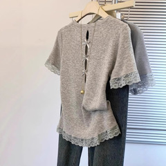 ブランドの対外貿易 ~ カットコーナーの灰色レースの裾は半袖tシャツの背中の透かし彫りの蝶結びの上着をつなぎ合わせます。