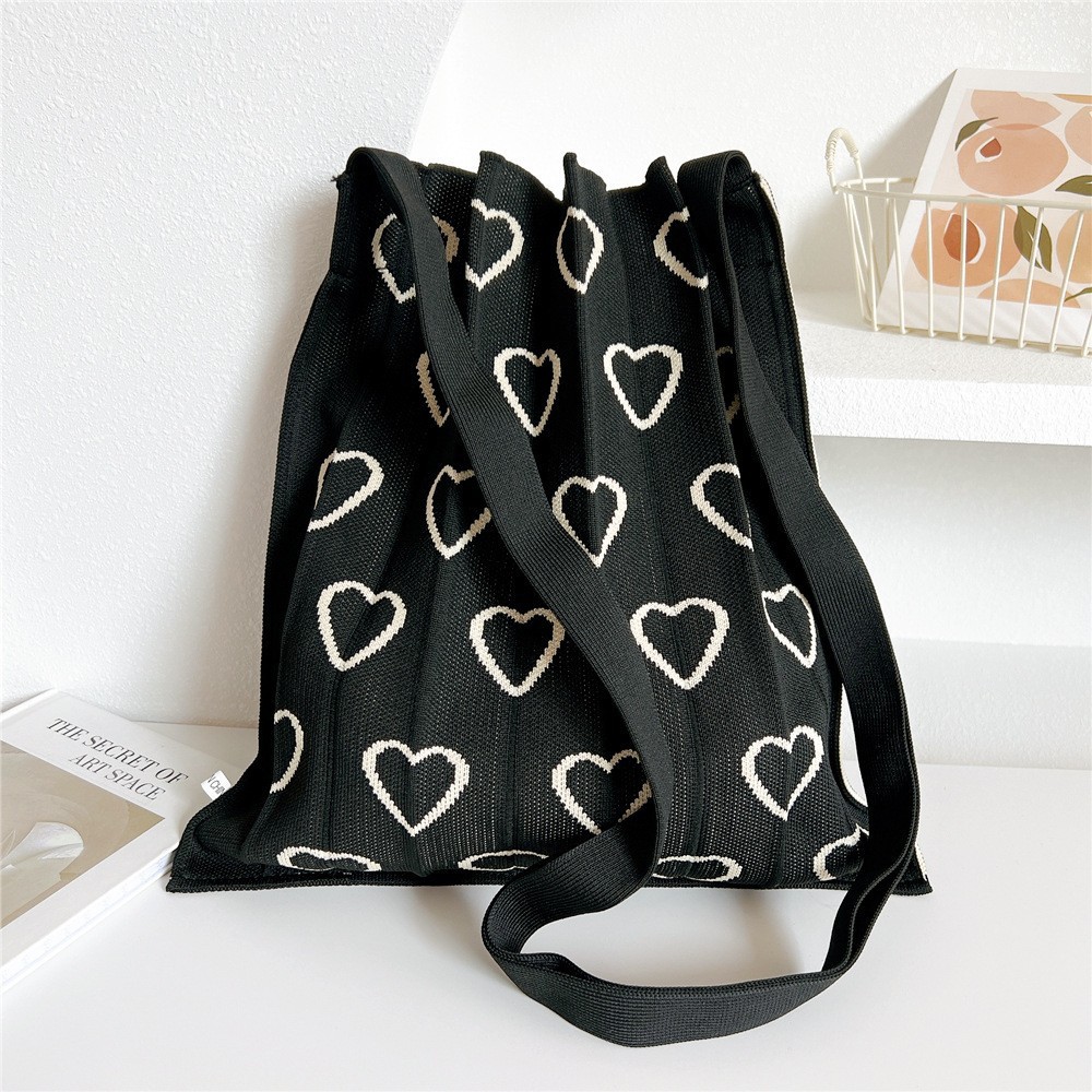 Designer's niche color-blocking pleated knitted bag, single-shoulder bag, foldable knitted bag, women's crossbody bag, women's single Item Picture