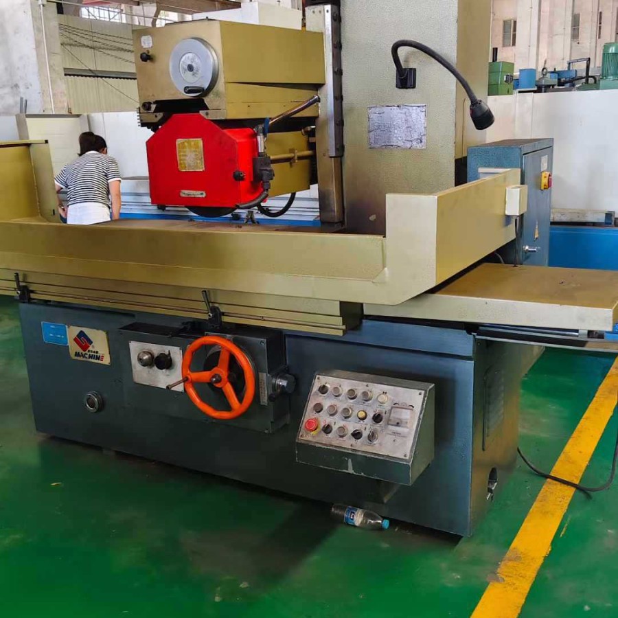 转让二手桂北M7163x12-GM卧轴矩台平面磨工作台面宽度630