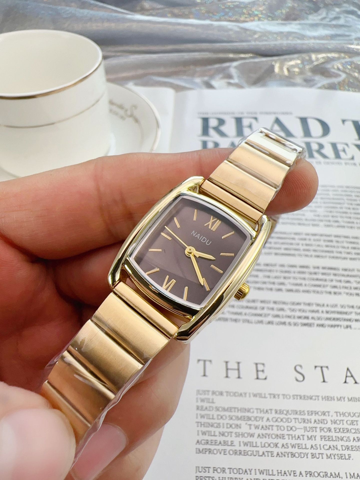 Square Dial Shape Casual Geometric Single Folding Buckle Quartz Women's Watches
