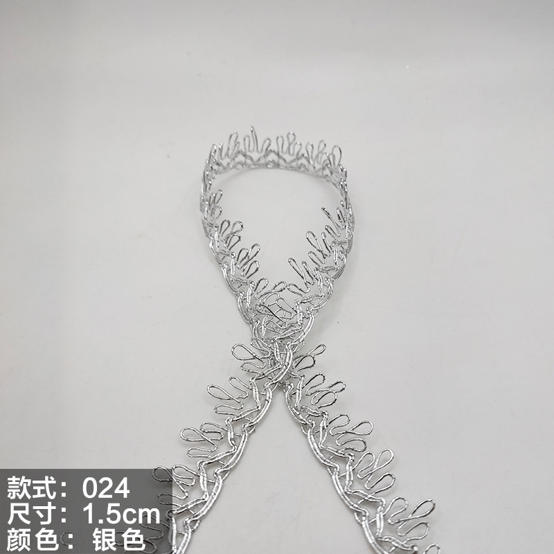 Colorido encaje de oro y plata perlas de triángulo de seda al por mayor de oro y plata cebolla diente borde DIY rendimiento accesorios de ropa estilo étnico cinta