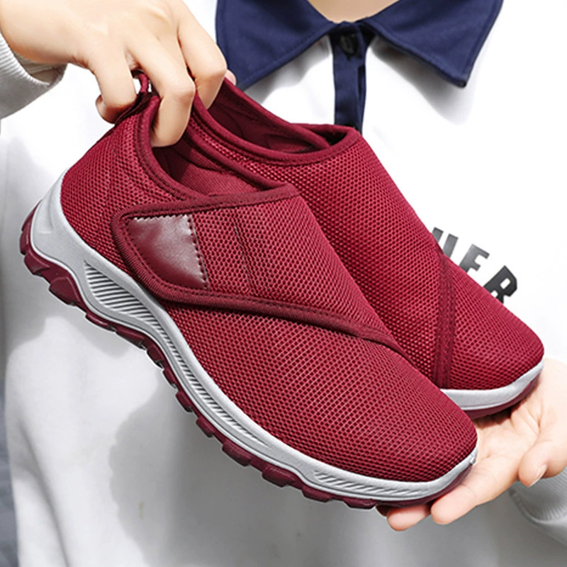 Обувь Летняя женская сетчатая дышащая повседневная обувь трансграничная темная наклейка липучка среднего и пожилого мама обувь одиночная обувь