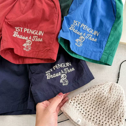 Huge foreign style and all-match ~ Korean style children's cartoon letters embroidered quick-drying shorts for men and women, baby three-quarter casual pants for summer