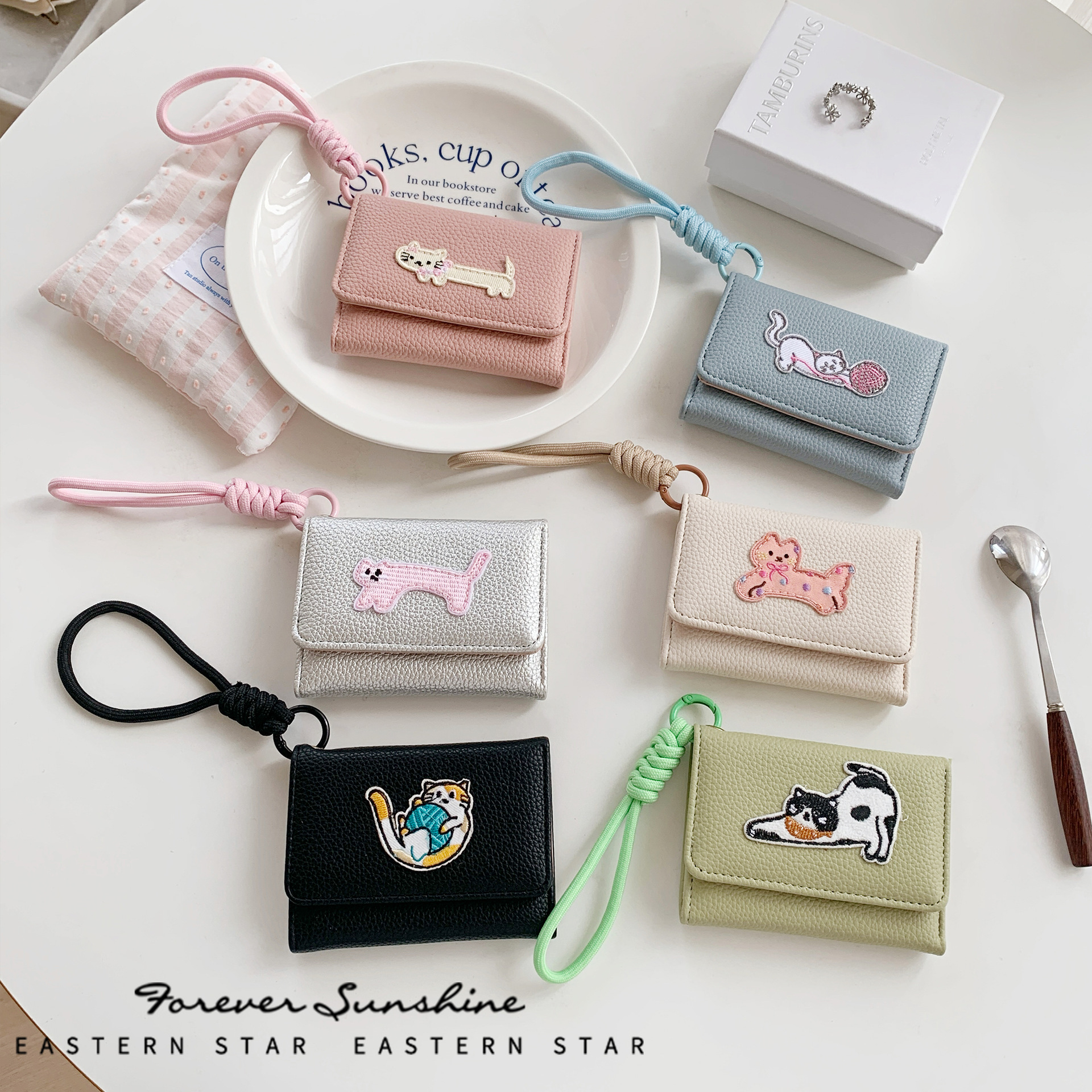 超可爱猫咪挂绳包！钱包女简约短款女士钱包三折大容量零钱包现货