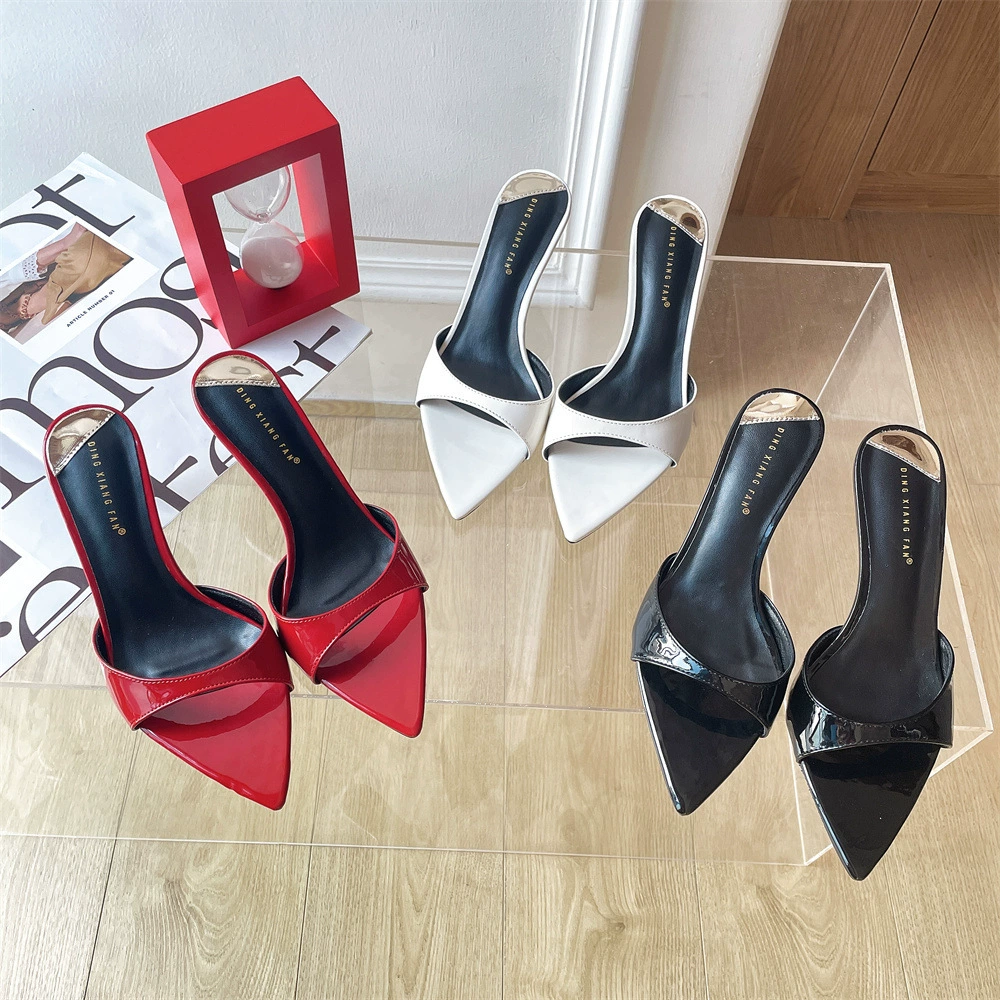 Лето 2023 простые незначительные тонкие сандалии в Корейском стиле Модные однотонные тапочки на тонком каблуке с квадратным носком