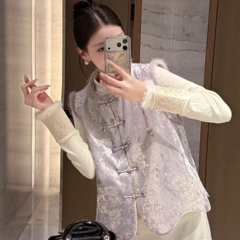 Yunxiu Tingxue~2026 Early Spring New Chinese Style Outerwear Mink Fur Embroidered Velvet Cotton-Padded National Style Vest Yunxiu Tingxue~2026 Early Spring New Chinese Style Outerwear Mink Fur Embroidered Velvet Cotton-Padded National Style Vest