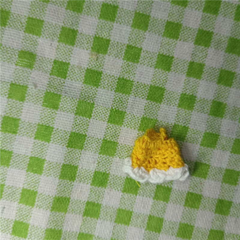 3-3.5cm 에 적합한 노란색 스웨터 1 개