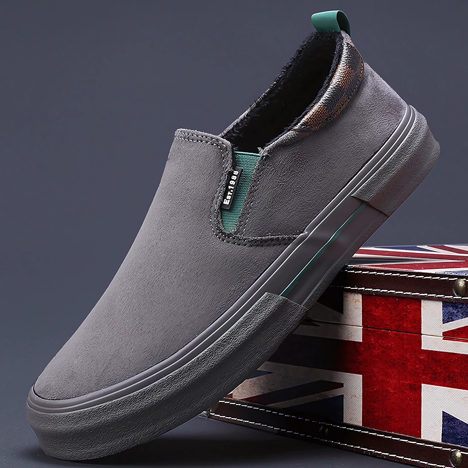 2024 зимние новые мужские замшевые и бархатные хлопчатобумажные ботинки дикие корейские теплые кроссовки модные удобные повседневные хлопковые ботинки