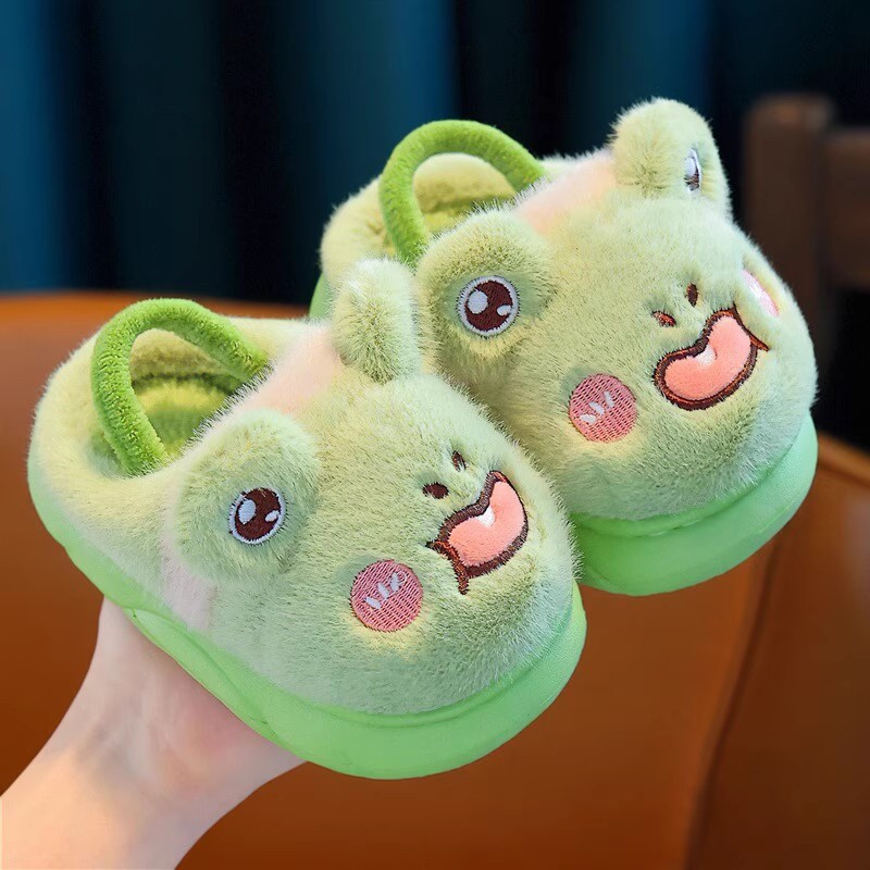 Zapatillas de algodón para niños de invierno de dibujos animados suaves antideslizantes 2025 nuevos niños y niñas zapatillas de pelo caliente para niños