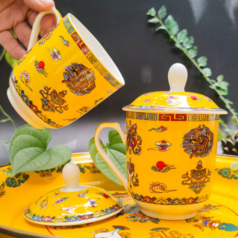 藏式用品八吉祥陶瓷杯子民族风八宝酒杯带盖水杯奶茶茶杯摆件