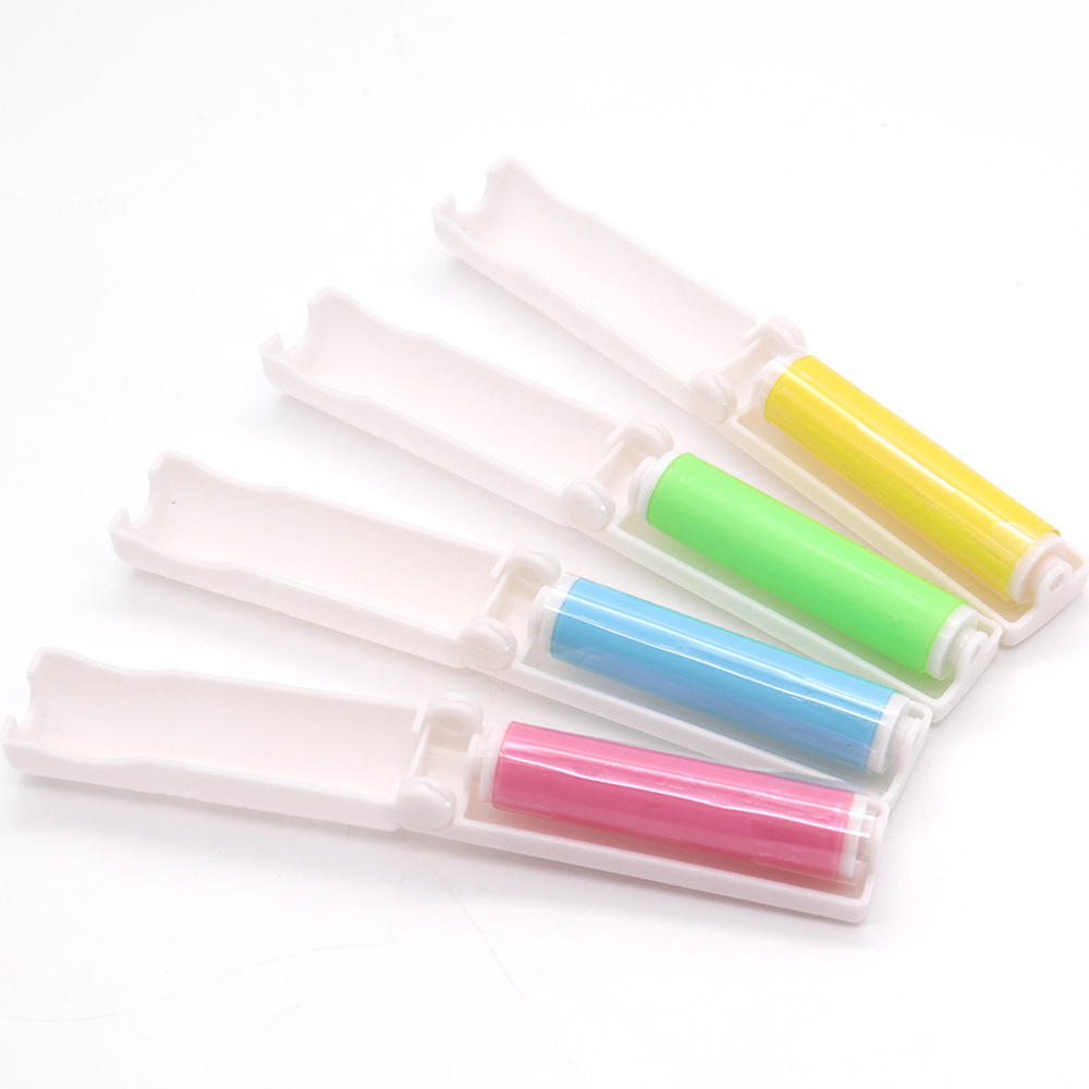 El dispositivo de depilación para mascotas se puede lavar con agua. El dispositivo de depilación doméstica se reutiliza. Cepillo de eliminación de rodillo de eliminación de polvo de ropa portátil pequeño