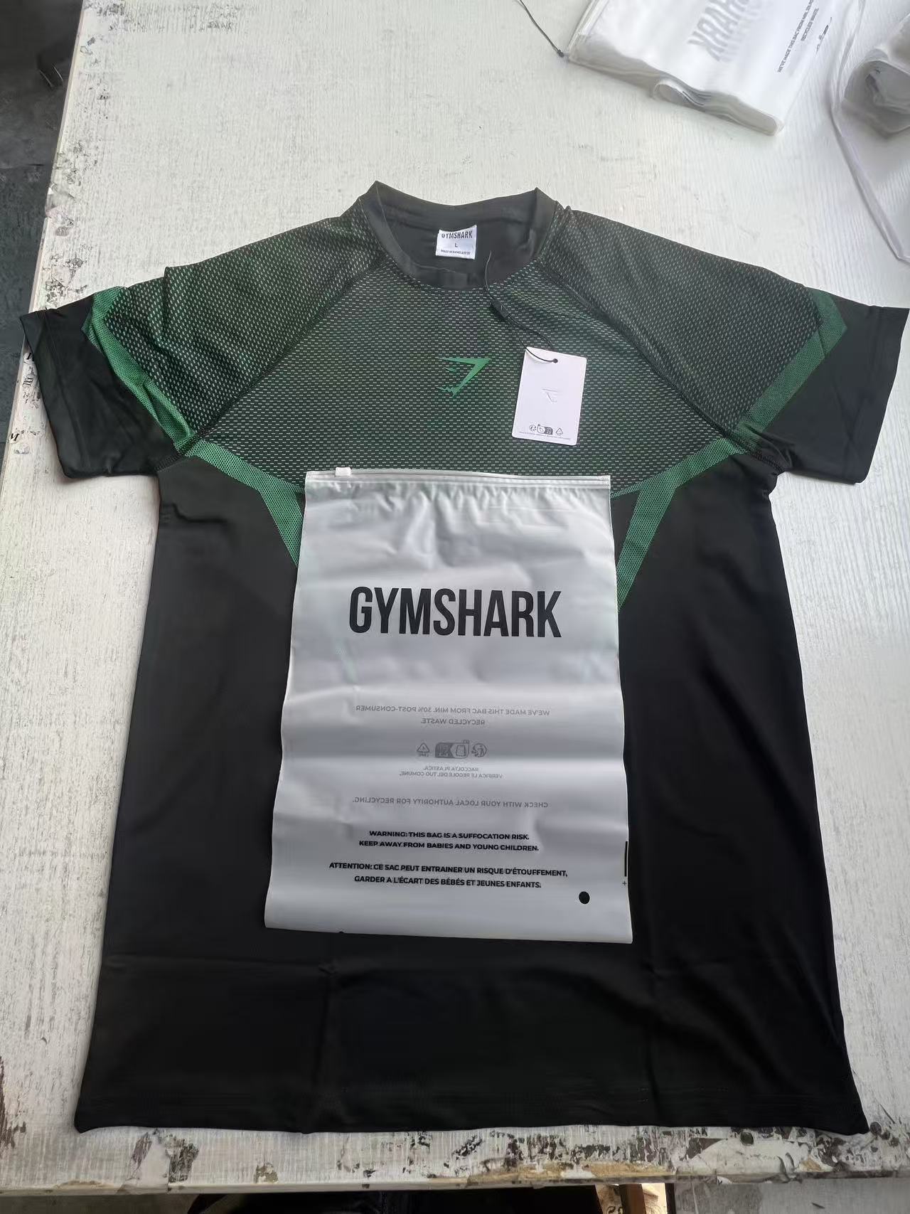 GYMSHARK フィットネスシャツ メンズ カジュアル 多用途 ランニング 速乾 通気性 タイトフィット 半袖Tシャツ マッスル