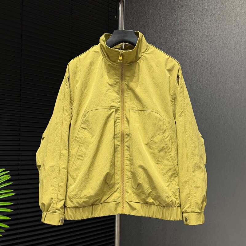 Men's spring loose-fit windproof casual jacket with a stand-up collar, a trendy and youthful style, and a versatile black top Men's spring loose-fit windproof casual jacket with a stand-up collar, a trendy and youthful style, and a versatile black top