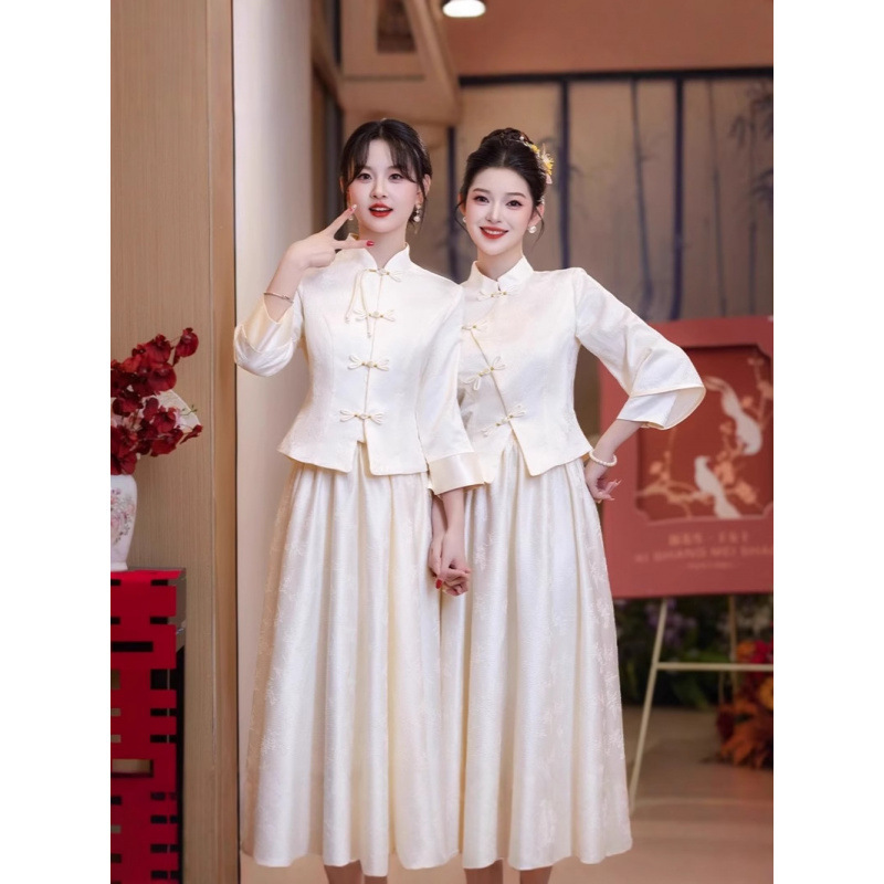 2026 New Style Chinese-Style Champagne-Colored Bridesmaid Dress, Long-Sleeved Engagement Qipao Dress, Suitable for Everyday Wear in Spring and Summer 2026 New Style Chinese-Style Champagne-Colored Bridesmaid Dress, Long-Sleeved Engagement Qipao Dress, Suitable for Everyday Wear in Spring and Summer