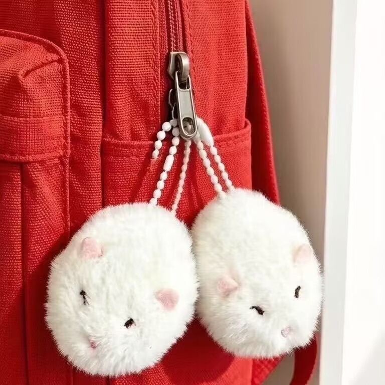Super cute fluffy soft hamster keychain bag pendant, creative and adorable cartoon hamster keychain for girls Super cute fluffy soft hamster keychain bag pendant, creative and adorable cartoon hamster keychain for girls