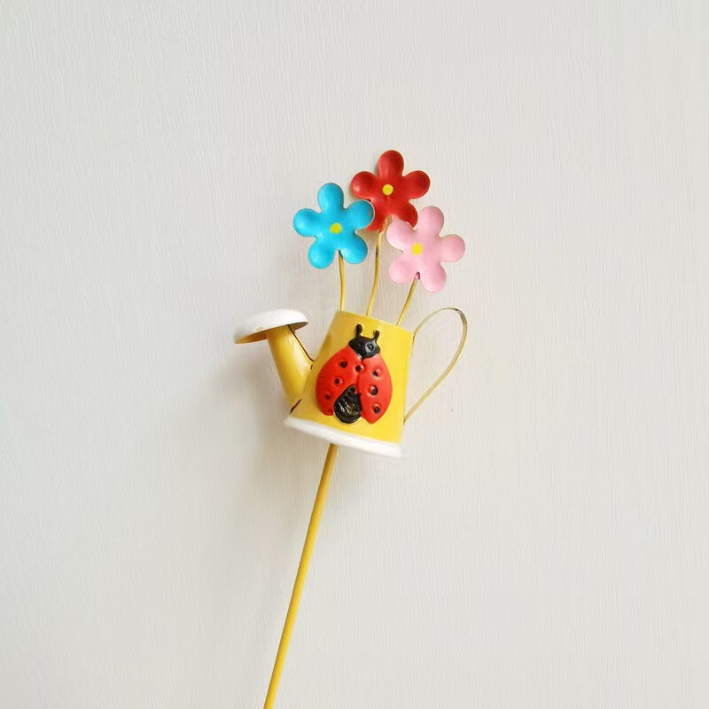 クロスボーダーのシミュレーション芝生の鉄製の花園の植木鉢のテントウムシの生け花の部品の屋外の庭の装飾の動物の花の竿の地面の挿し込み|undefined