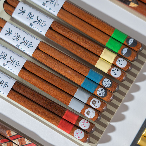 yfjy exquisite gift tableware personalized cooking pointed tail household solid wood chopsticks tableware supplies five pairs set wholesale